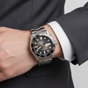 NWT Authentic Orient Divers Automatic Black Dial Men's Watch